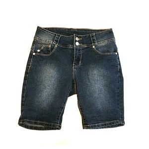 Women's shorts size 5/6